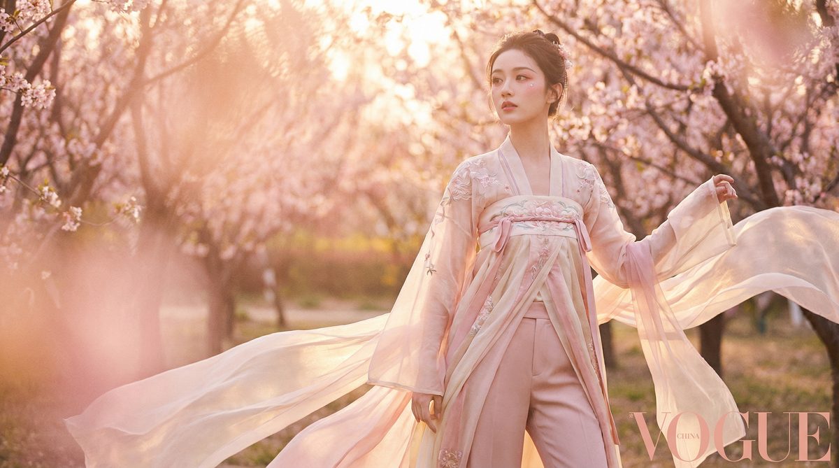 每日吃瓜视频演示：古风写真MV拍摄视频教程